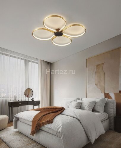 Потолочная люстра Lussole LSP-7351