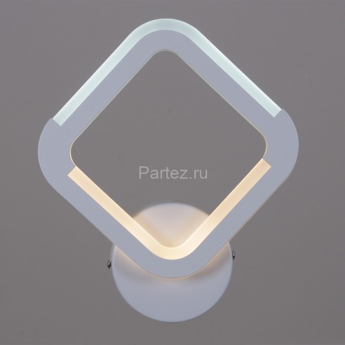 Бра Reluce 09821-3.2-01 WH